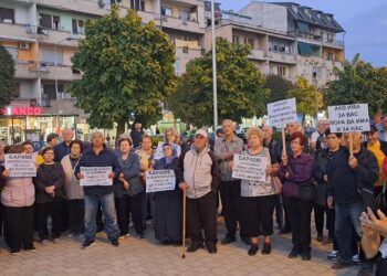 Фотографија од протестите на пензионерите во 2023 година